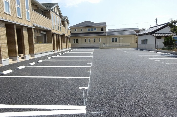 18/19 駐車場