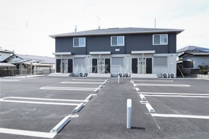 2/7 駐車場