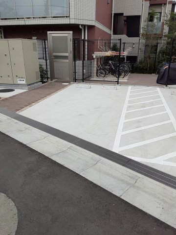 21/22 駐車場