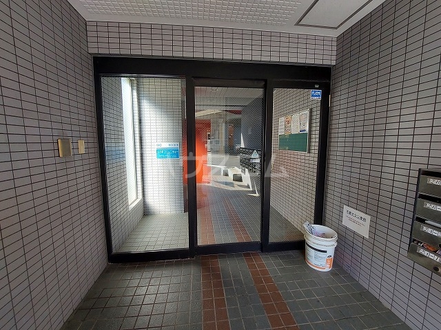20/25 エントランス