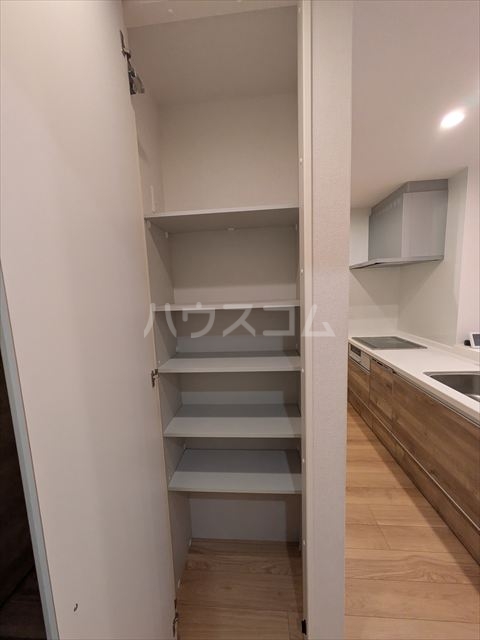 13/30 収納
