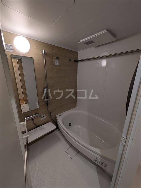 17/30 浴室