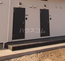 16/18 エントランス