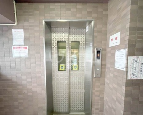 25/25 エントランス