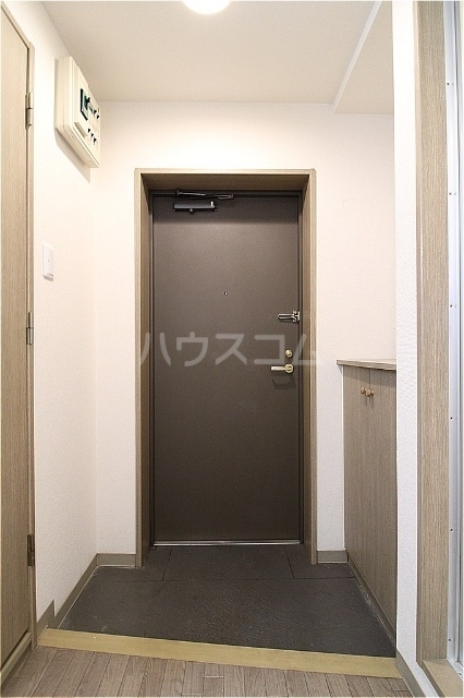 17/26 エントランス