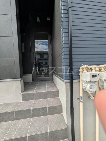 21/30 エントランス