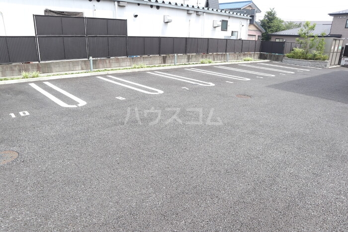 22/30 駐車場