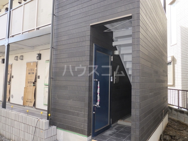 22/30 エントランス