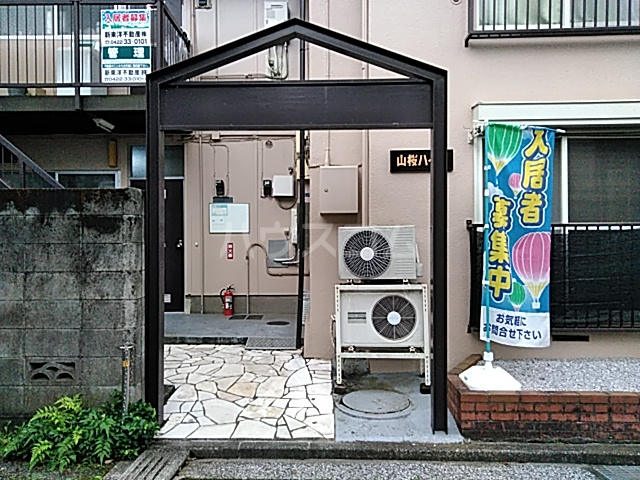 29/30 エントランス