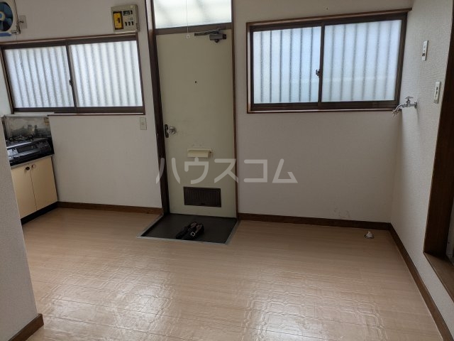 13/30 玄関