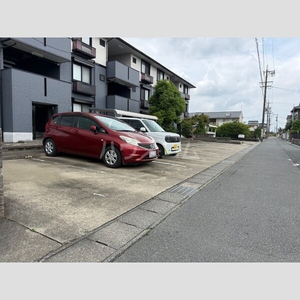 5/5 駐車場