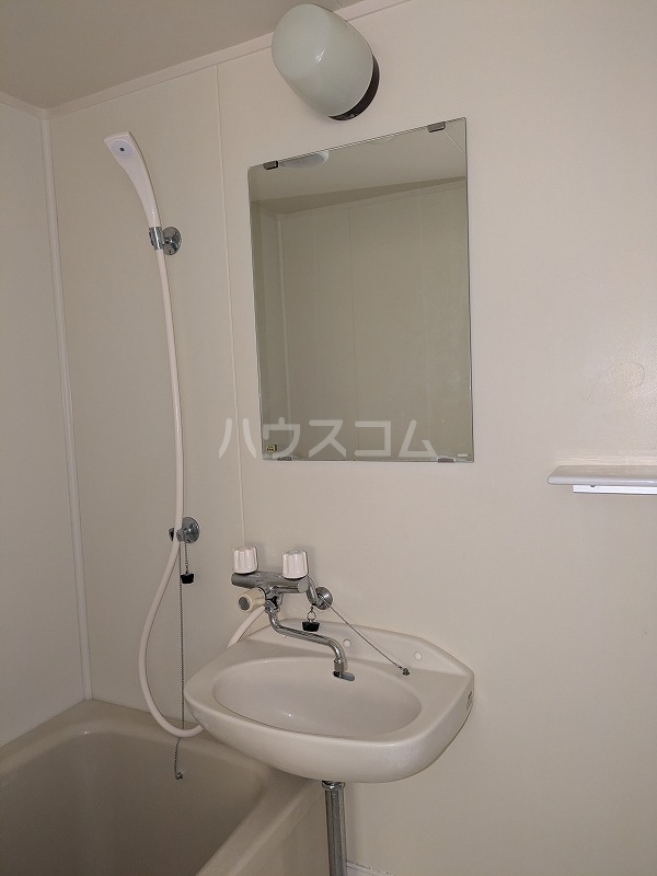 13/30 洗面