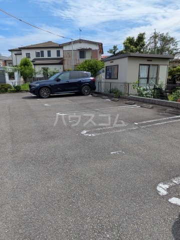 18/21 駐車場