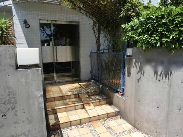 16/24 エントランス