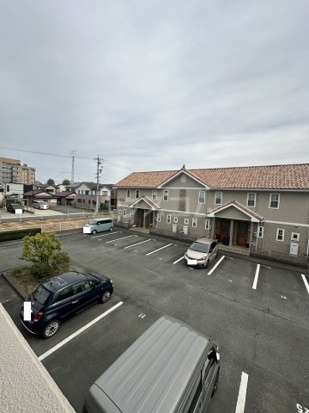 23/30 駐車場