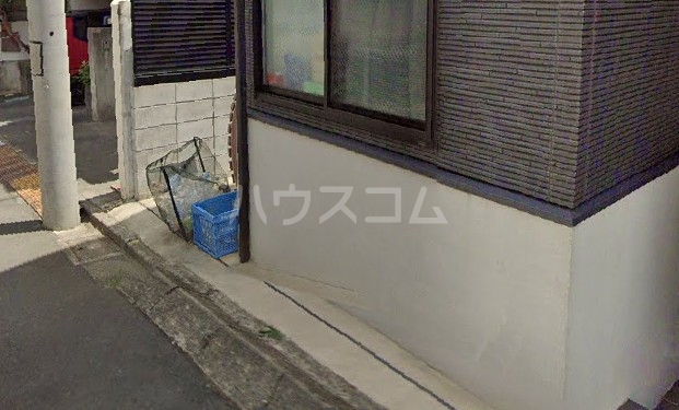 2/3 エントランス