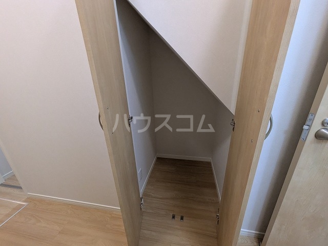 13/30 収納