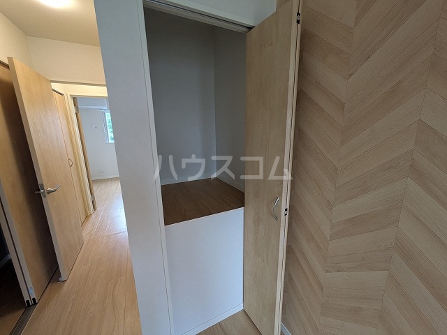 13/30 収納