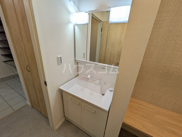 20/30 洗面