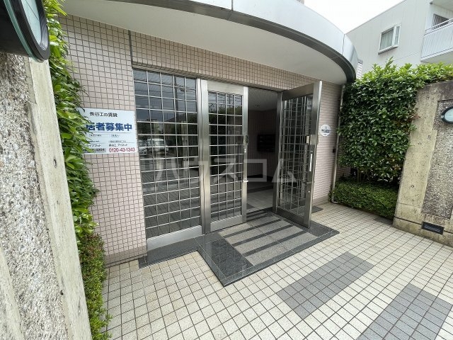 22/30 エントランス