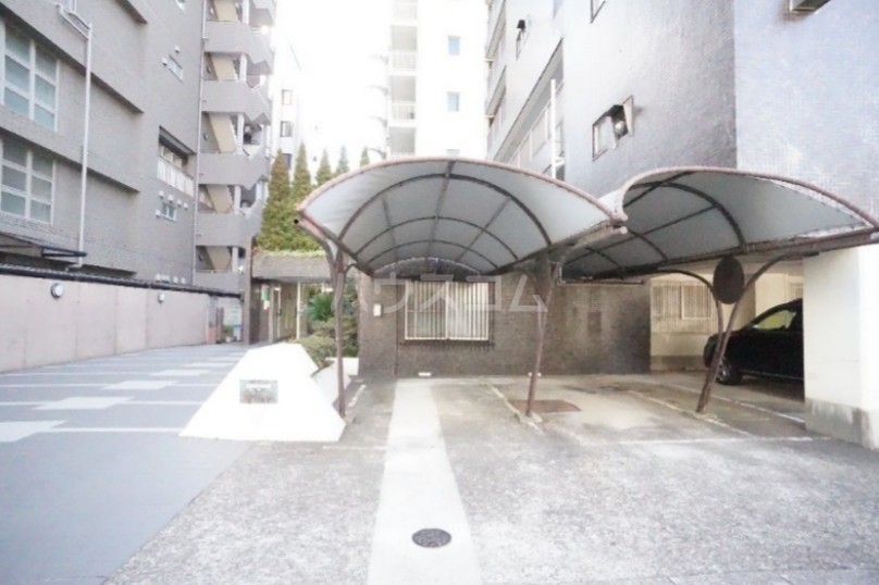 18/24 駐車場
