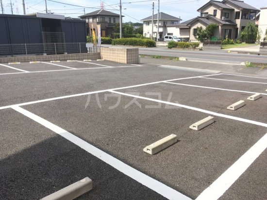 19/25 駐車場