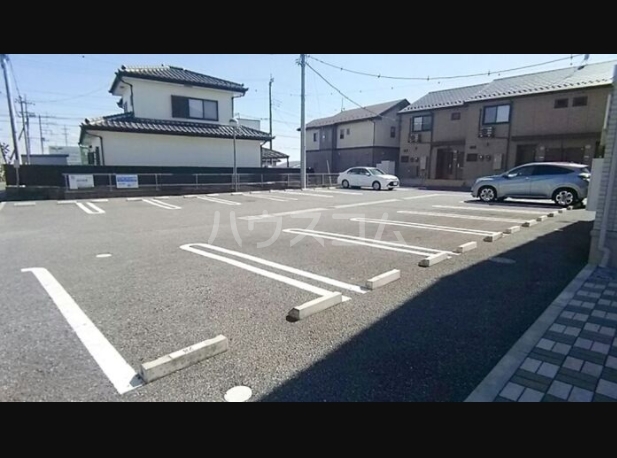 22/30 駐車場