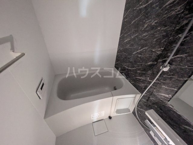 16/30 浴室
