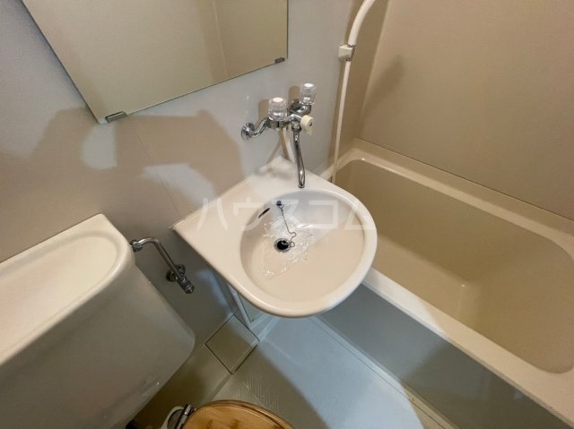 18/30 洗面