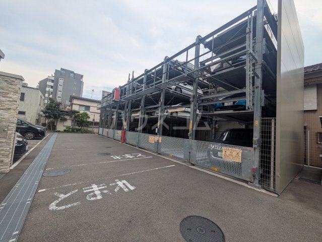 3/7 駐車場
