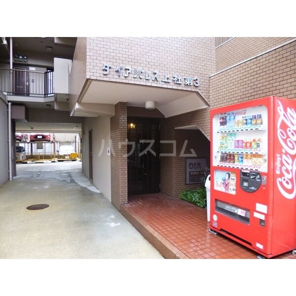 16/22 エントランス