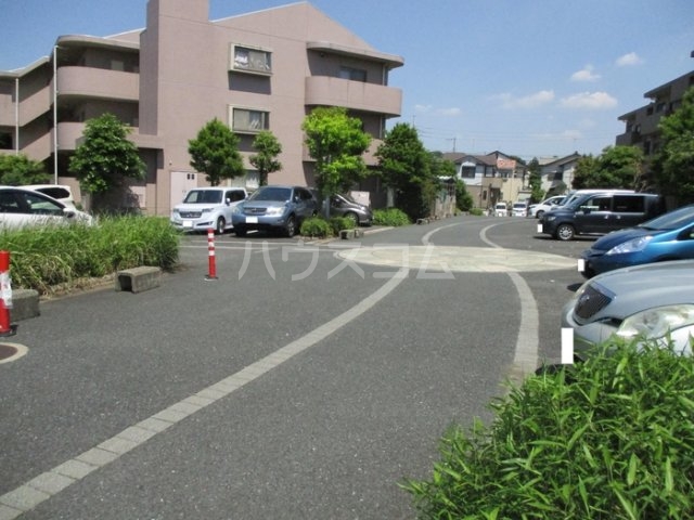 2/2 駐車場
