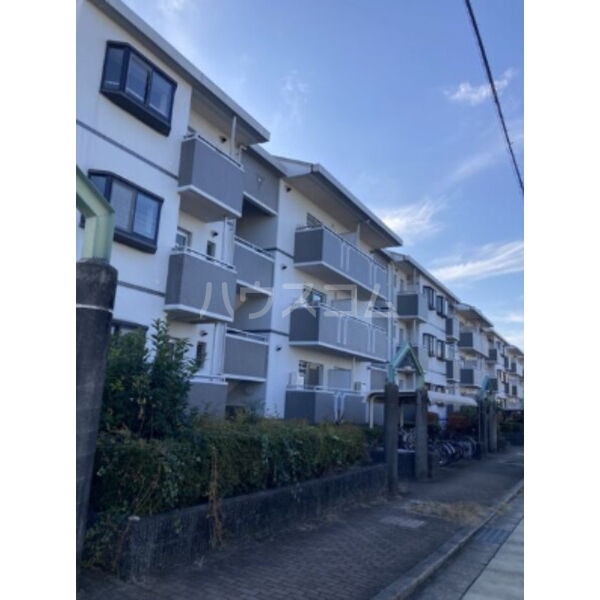 2/10 外観