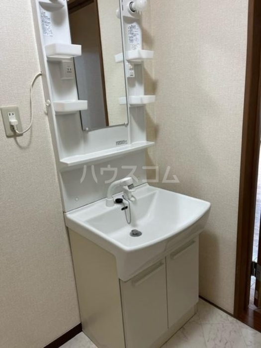 13/28 洗面