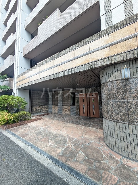 3/4 エントランス