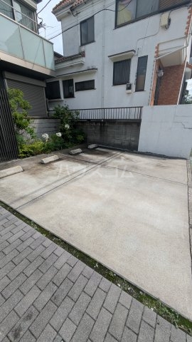 22/25 駐車場