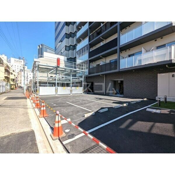 14/19 駐車場