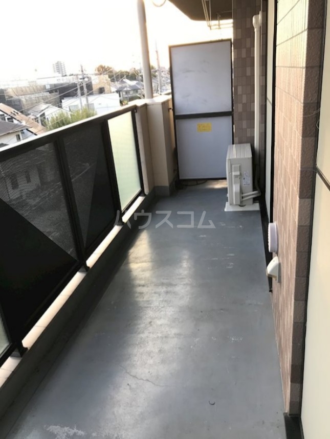 13/27 バルコニー