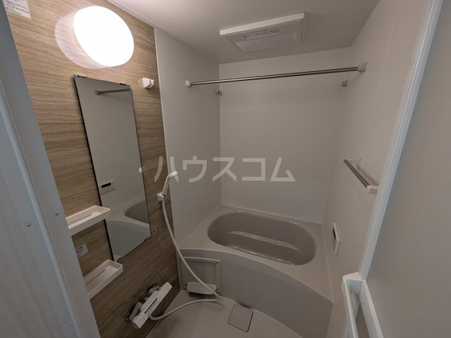 17/30 浴室