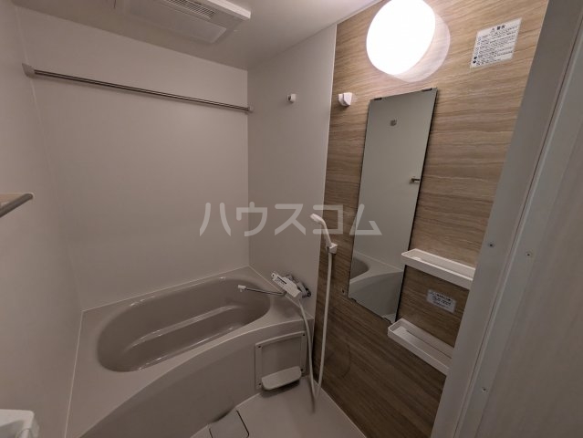 14/30 浴室