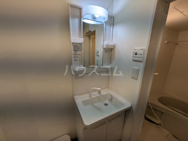 21/30 洗面