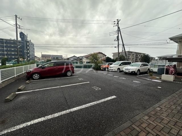 18/23 駐車場