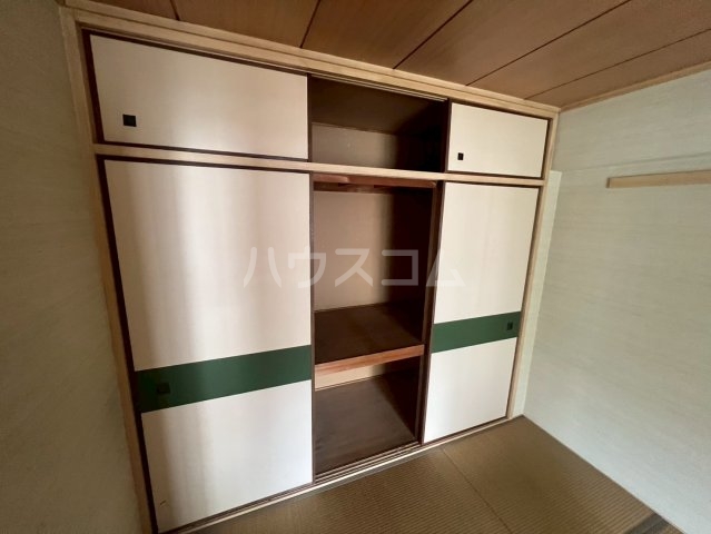 13/30 収納