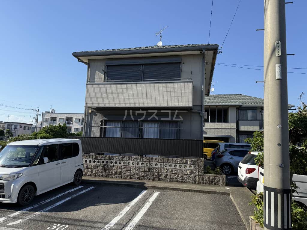 2/2 駐車場