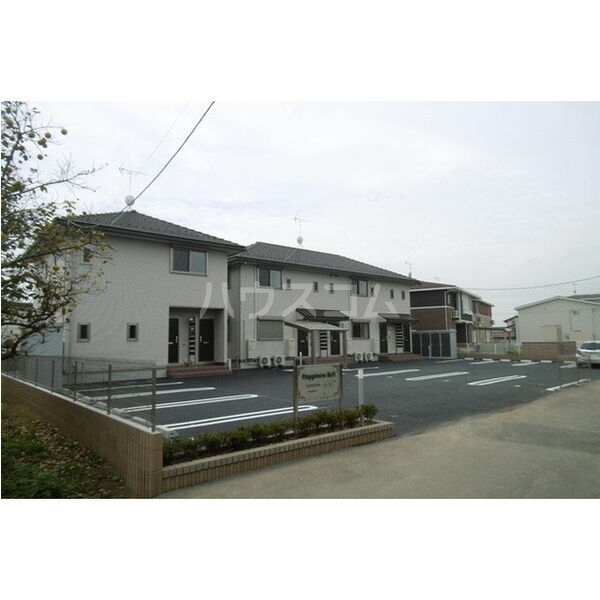 2/3 駐車場