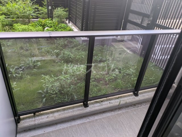 23/30 バルコニー