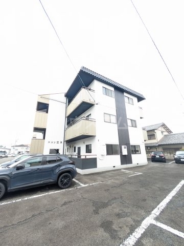 28/30 駐車場