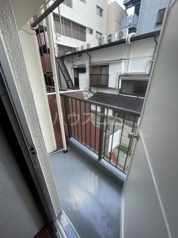 19/30 バルコニー