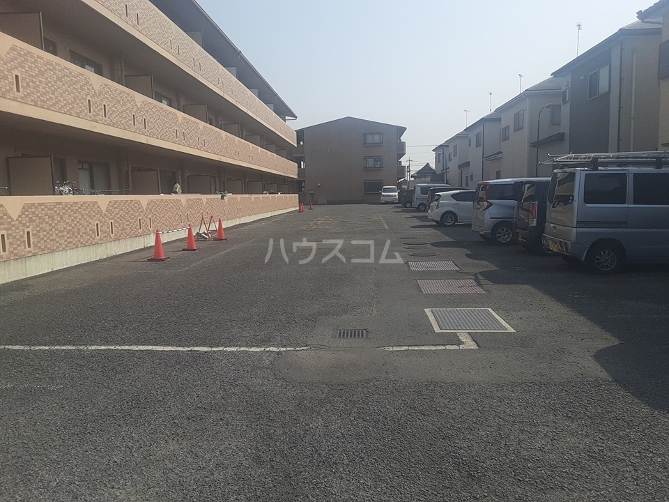 15/22 駐車場