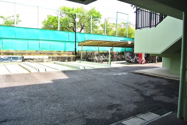 3/10 駐車場